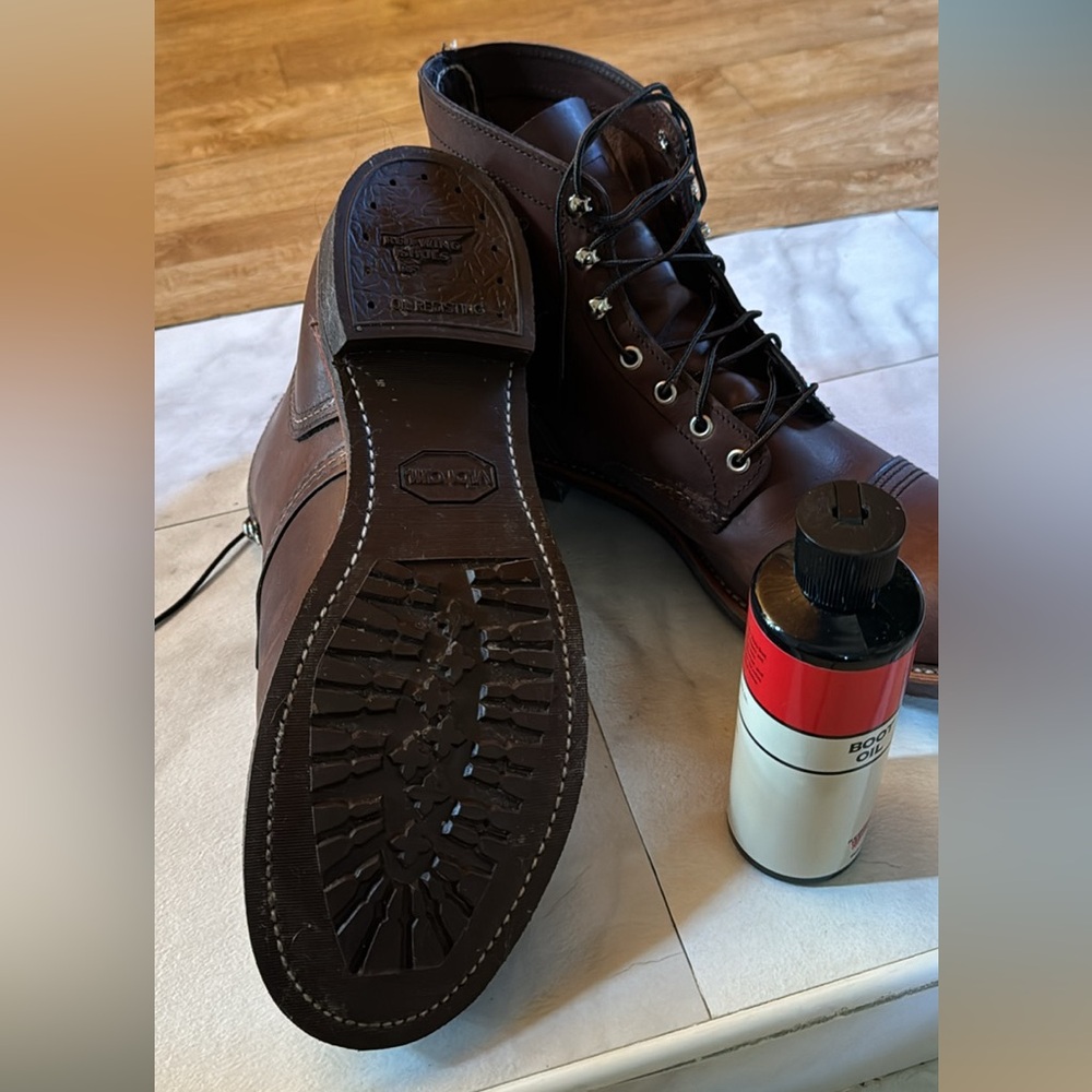 Red wing shoes